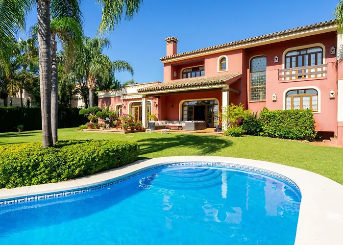 Luxury Villa In Guadalmina