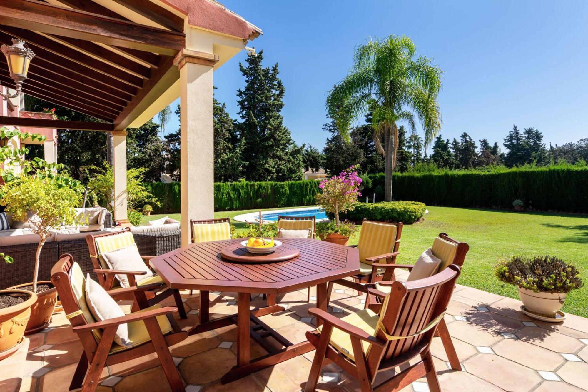Luxury In Guadalmina Villa *